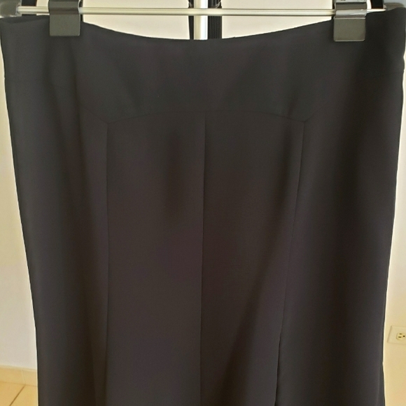 Jones Wear Dresses & Skirts - NWOT Jones Wear Black skirt